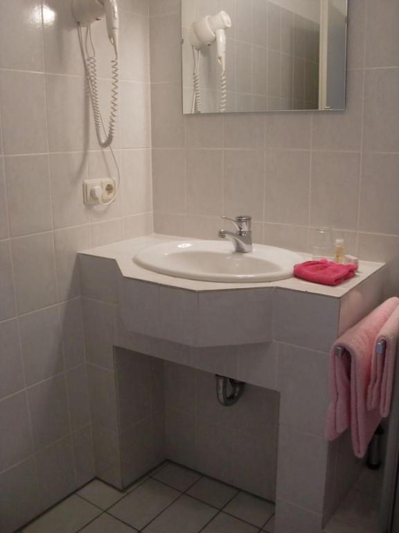 Hotel Spitze Warte Rüthen Kamer foto